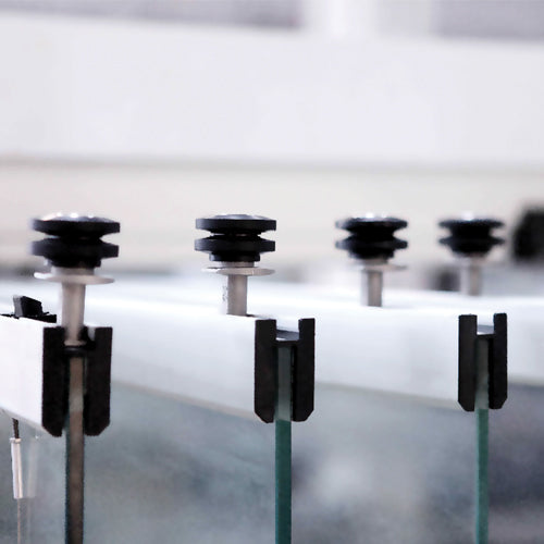 Herraje inferior de puerta minos. 80 cm largo