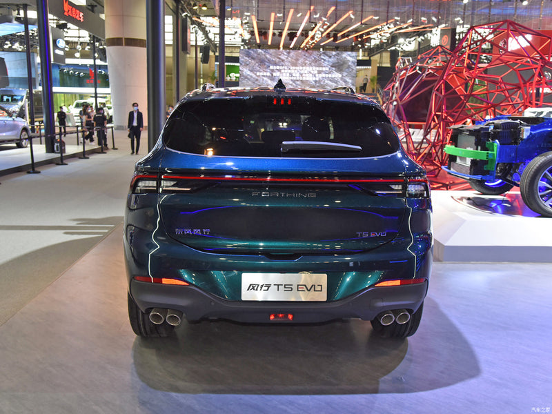 SUV T5 EVO Dongfeng Forthing Gasolina Version Exclusive 8 airbags Color Cyan / Interior Negro