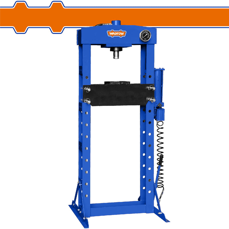 Prensa Hidraúlica de 30 Ton. Rango de Trabajo: 0-940mm. Carrera: 150mm.