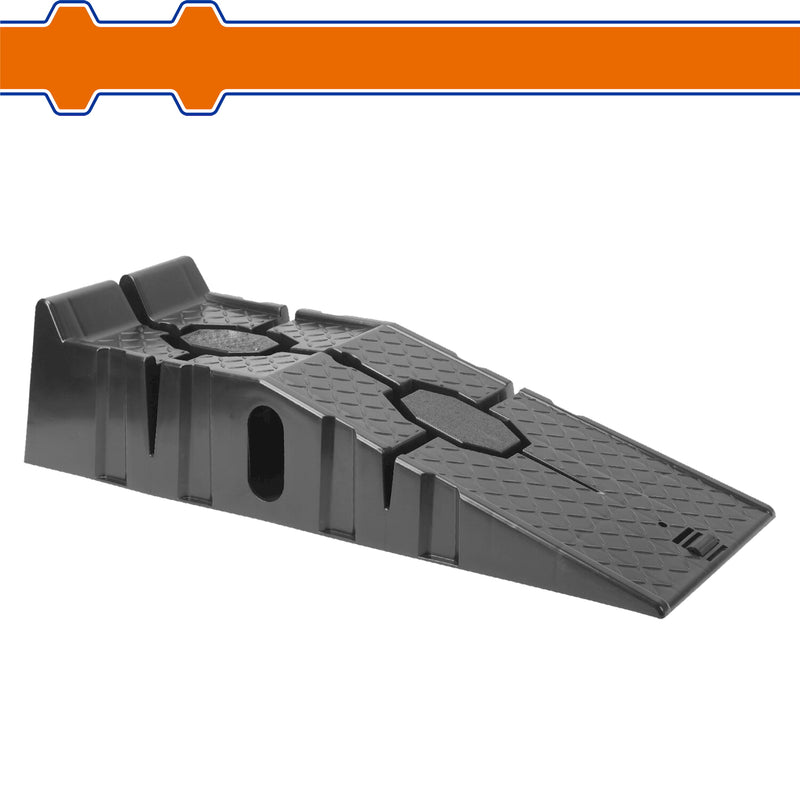 Rampas para vehículos 2.5 Ton. Ancho del neumático: 240mm. Peso: 8.6Kg. (Se vende en Par)