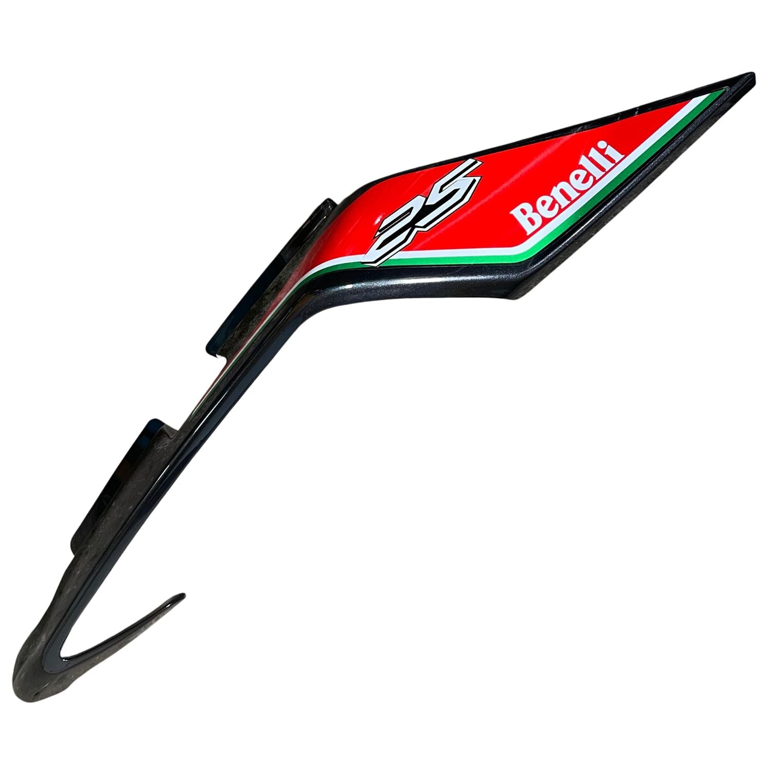 Covertor trasero superior derecho negro con calcomanias (TNT25)