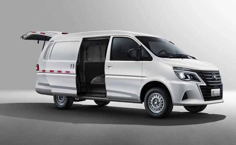 Van de carga M5 Forthing Eléctrico rango 401km Max 1.2 ton Color Blanco/ Interior Negro